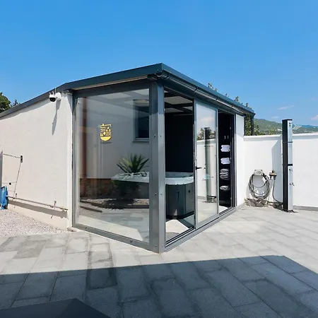 - Private Tennis Court, Sauna & Jacuzzi ヴィラ