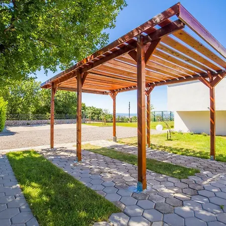- Private Tennis Court, Sauna & Jacuzzi 빌라 Krasica (Primorje-Gorski Kotar)