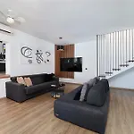 - Private Tennis Court, Sauna & Jacuzzi Villa