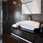 - Private Tennis Court, Sauna & Jacuzzi ヴィラ Krasica