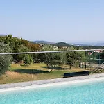 - Private Tennis Court, Sauna & Jacuzzi ヴィラ Krasica