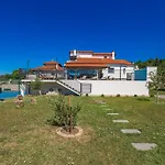 - Private Tennis Court, Sauna & Jacuzzi ヴィラ *