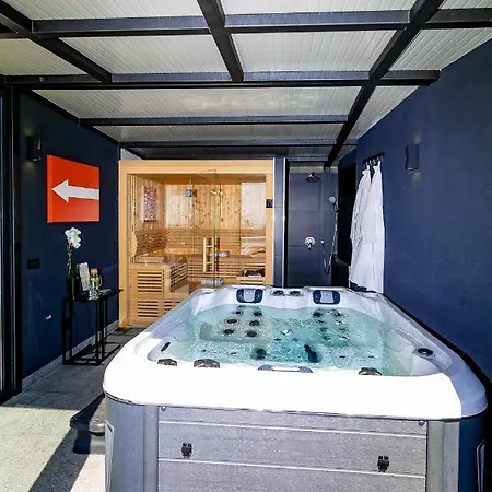 - Private Tennis Court, Sauna & Jacuzzi Вилла Krasica (Primorje-Gorski Kotar)