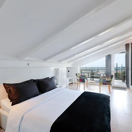 - Private Tennis Court, Sauna & Jacuzzi Krasica (Primorje-Gorski Kotar)