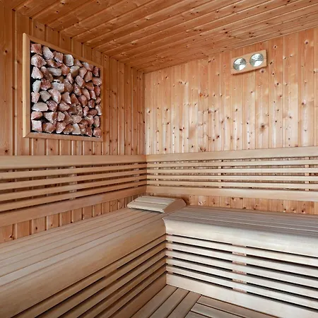 Вилла - Private Tennis Court, Sauna & Jacuzzi *
