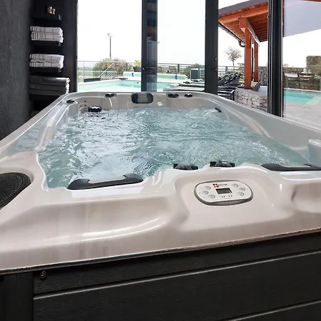 - Private Tennis Court, Sauna & Jacuzzi