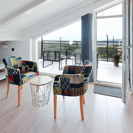 - Private Tennis Court, Sauna & Jacuzzi * Krasica (Primorje-Gorski Kotar)