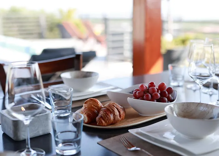 - Private Tennis Court, Sauna & Jacuzzi Villa