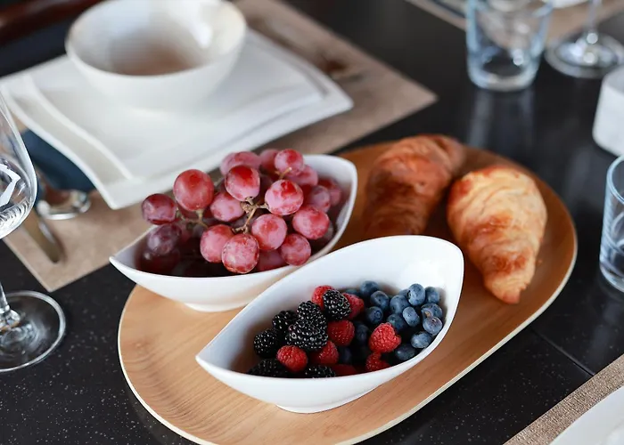 - Private Tennis Court, Sauna & Jacuzzi