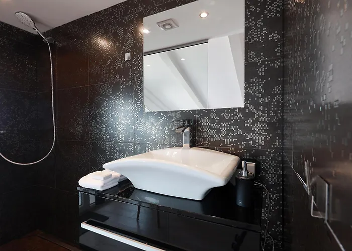 Villa - Private Tennis Court, Sauna & Jacuzzi Krasica (Primorje-Gorski Kotar)