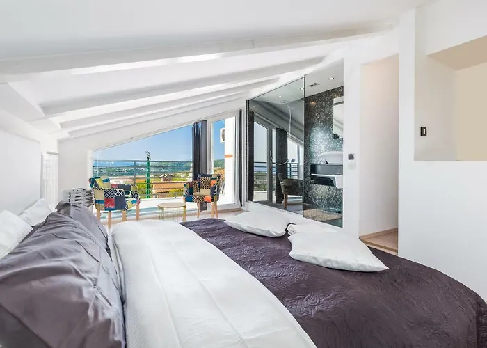 - Private Tennis Court, Sauna & Jacuzzi * Krasica (Primorje-Gorski Kotar)